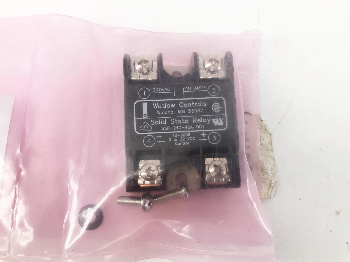 New Watlow SSR-240-40A-DC1 Solid State Relay 3-32VDC - No Box
