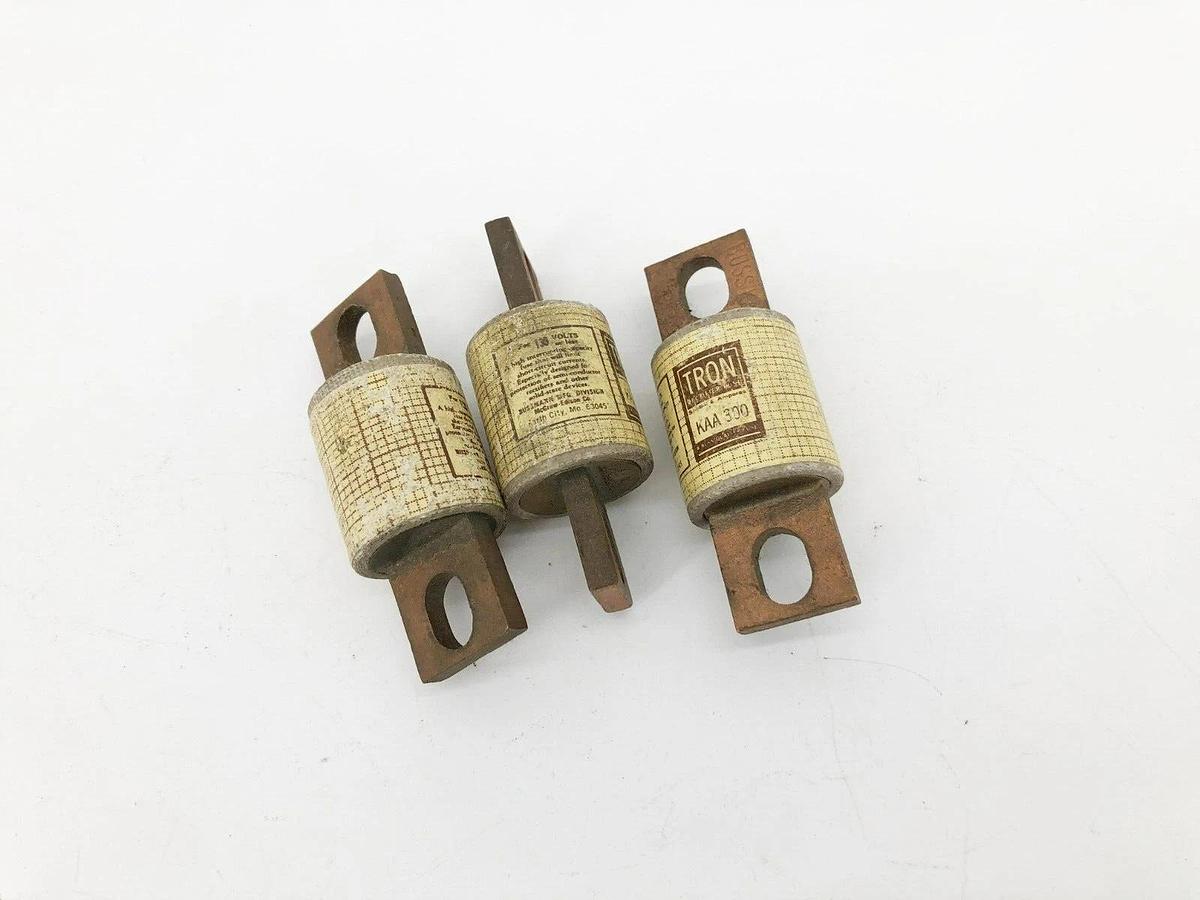 Lot of 3 New Bussmann Tron KAA 300 Rectifier Fuses 300 A 130VAC