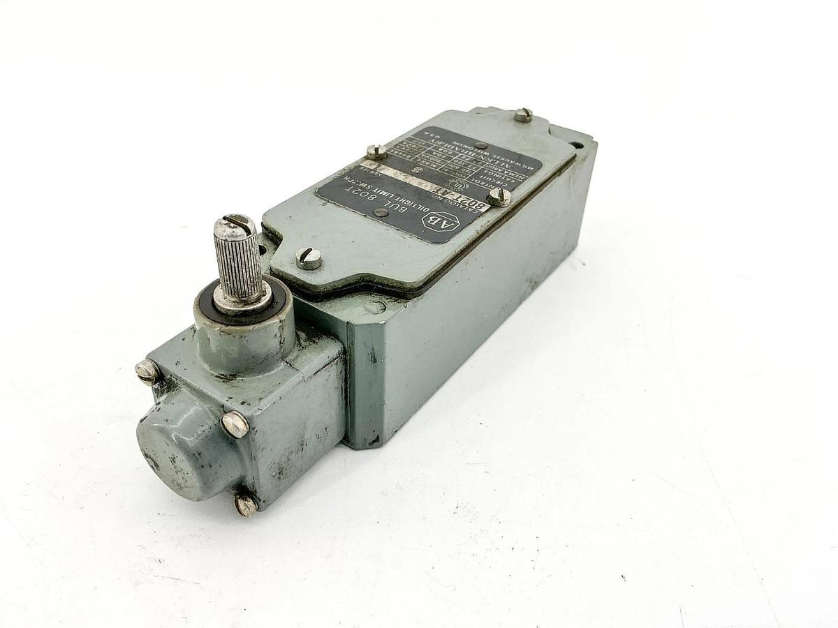 Used Allen Bradley 802T-AT Limit Switch 600V 7200VA 72A Ser.1