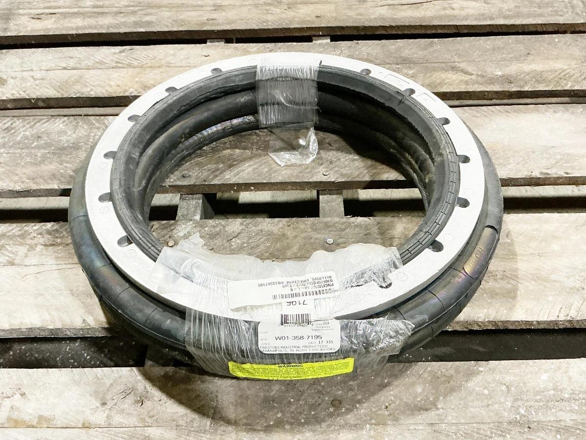 New Firestone W01-358-7195 Pneumatic Spring Actuator - No Box