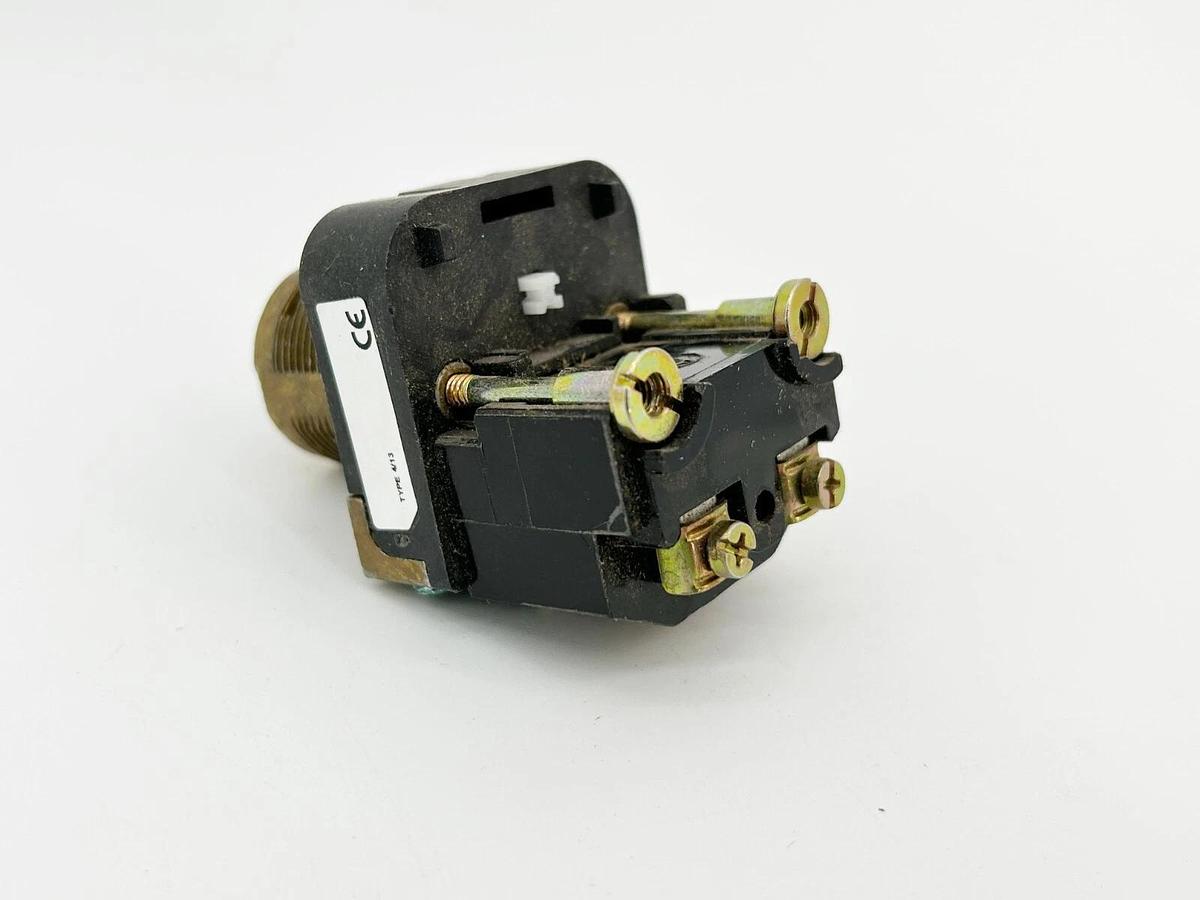 New Allen Bradley 800T-16JR17KB7 Selector Switch 30MM 3 POS Red Ser.U