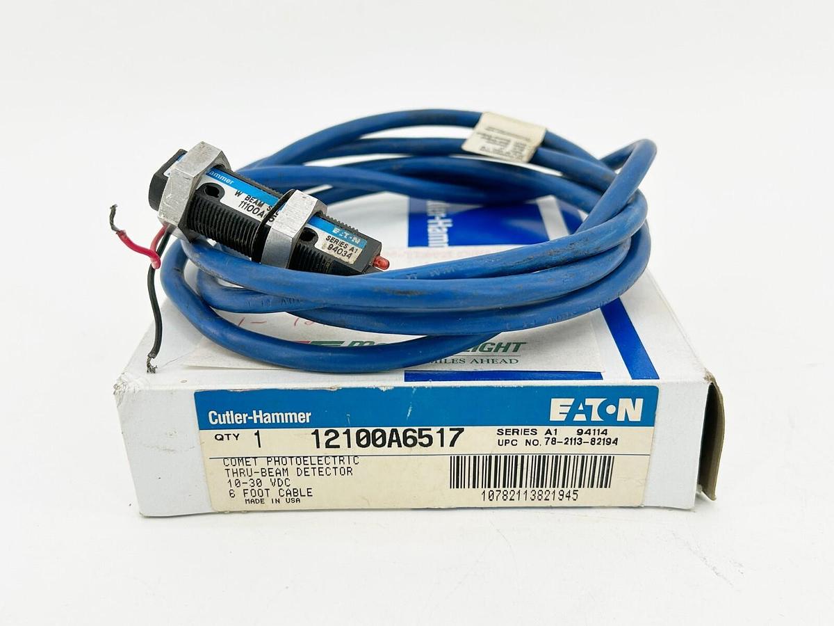 Used Eaton 12100A6517 Photoelectric Sensor 250MA 30VDC 0-6M Range 6' Cable