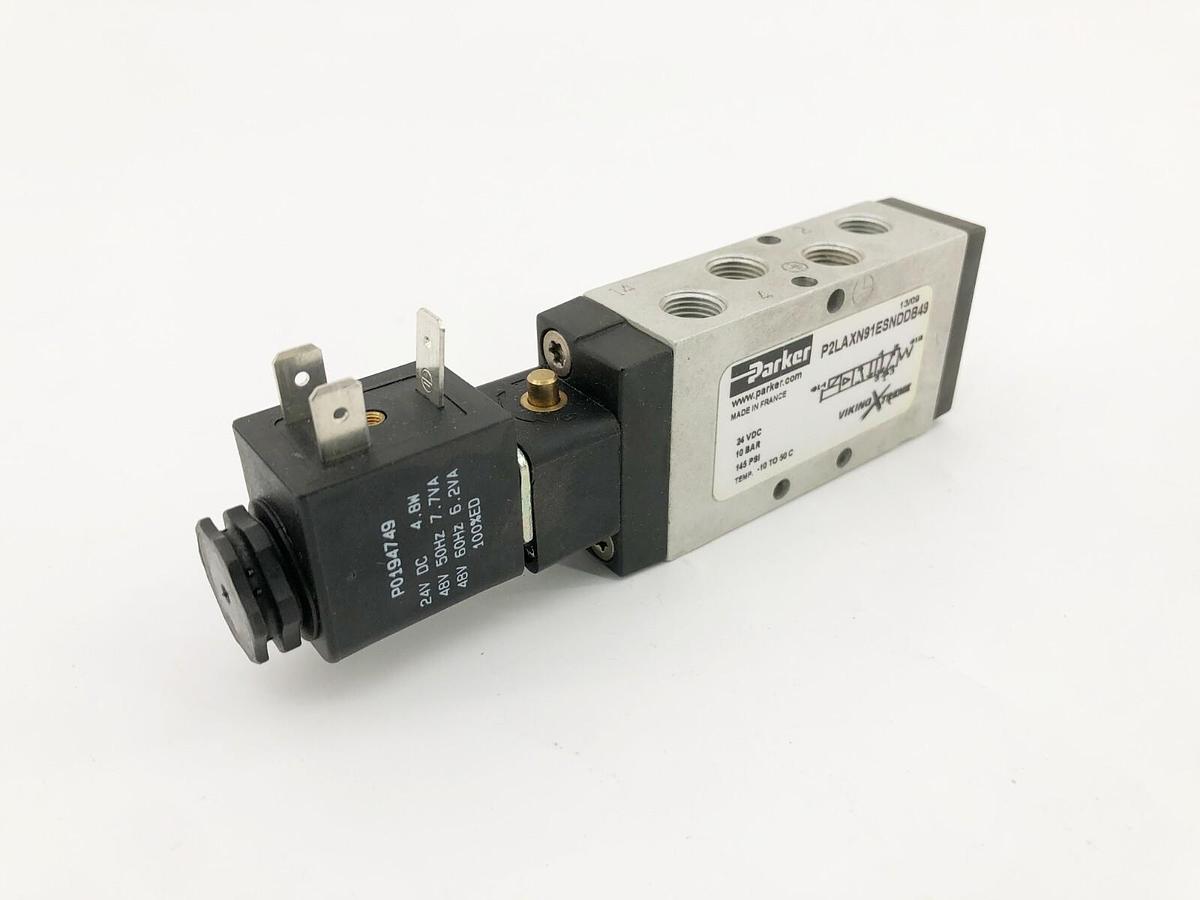 New Parker P2LAXN91ESNDDB49 Solenoid Valve 1/8" NPT 24VDC 145psi - No Box