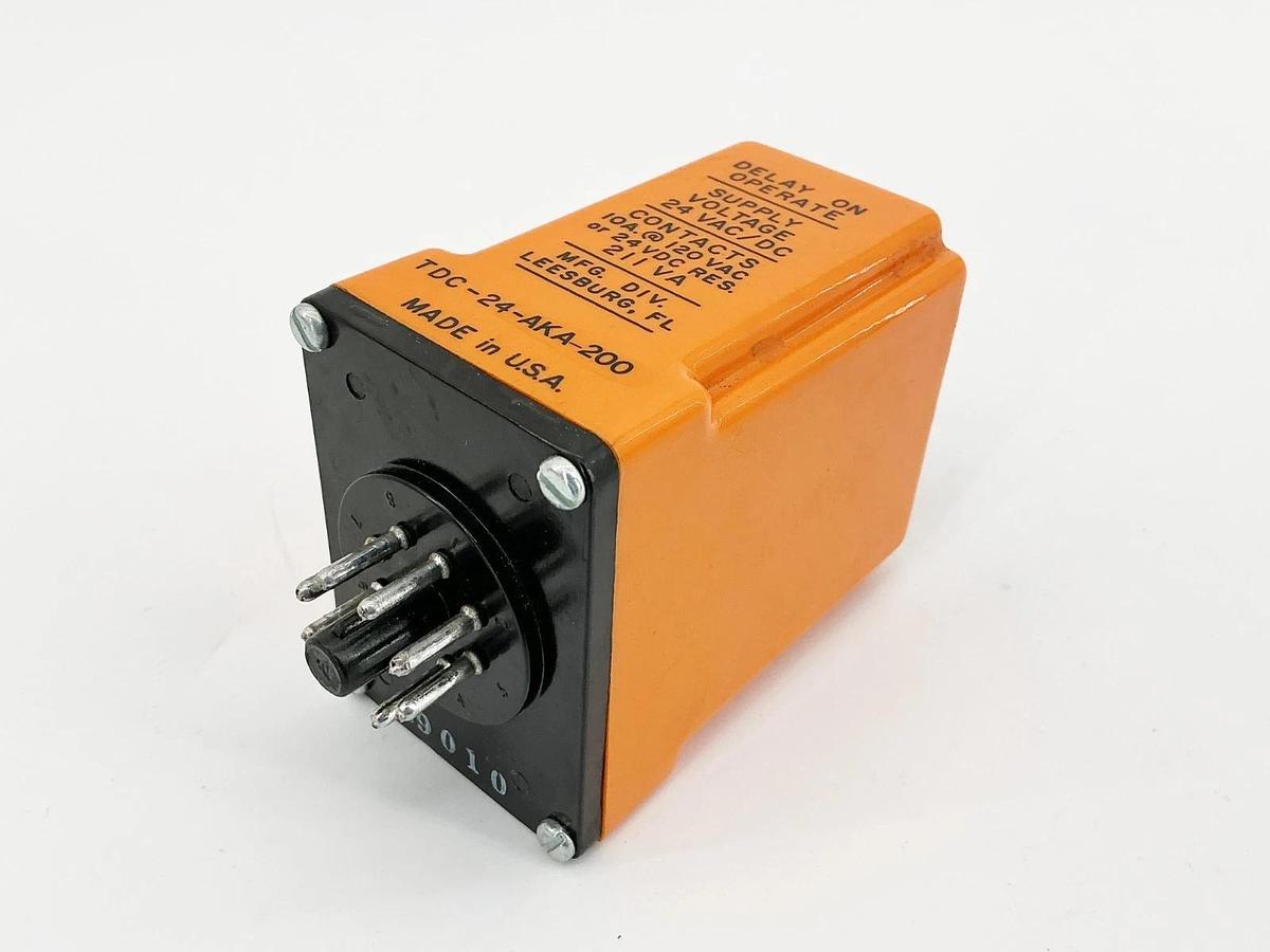 New Diversified Electronics TDC-24-AKA-200 Time Delay Relay 24V 10A 211VA 0-200