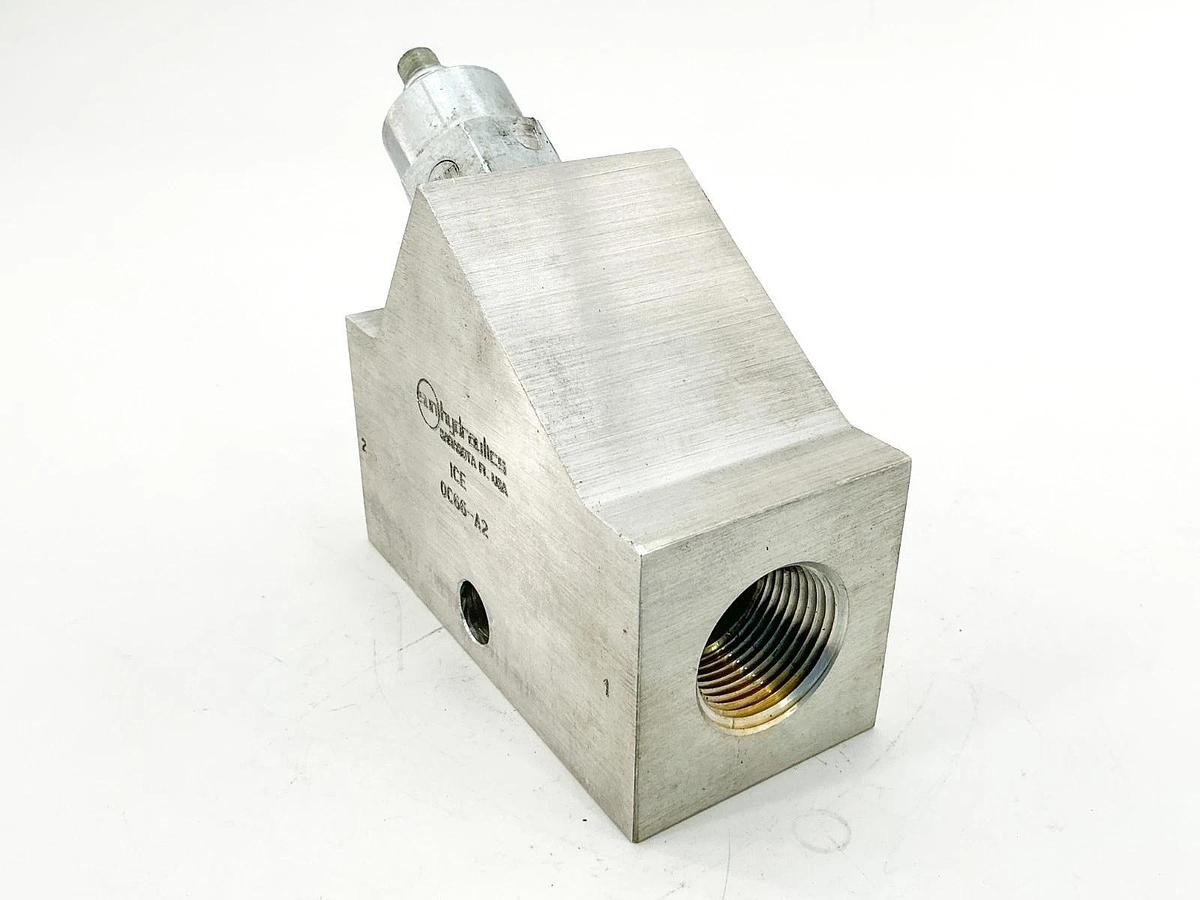 New Sun Hydraulics ICE Manifold W/ RPIC-LBN Pilot Operated Relief Valve -No Box