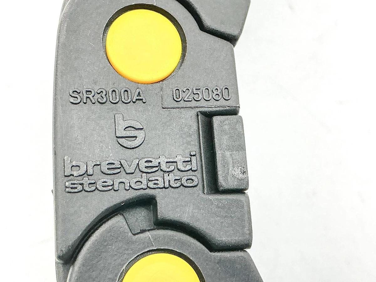 New Brevetti Stendal SR300A-025080 Cable Holding Chain 39" Length 1.5"W - No Box