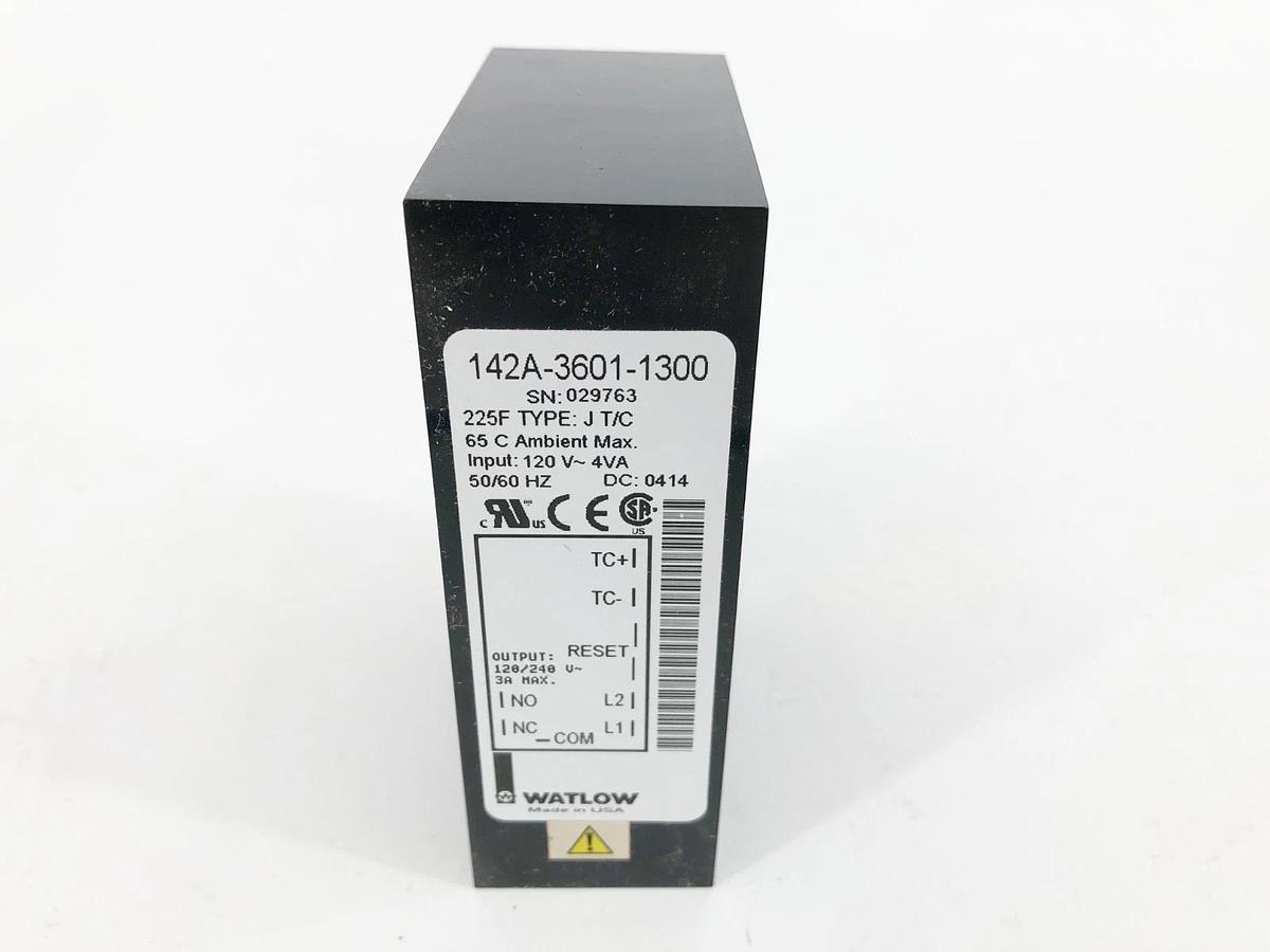 New Watlow 142A-3601-1300 Safety Over-Temp Controller 225F Type J T/C 120V