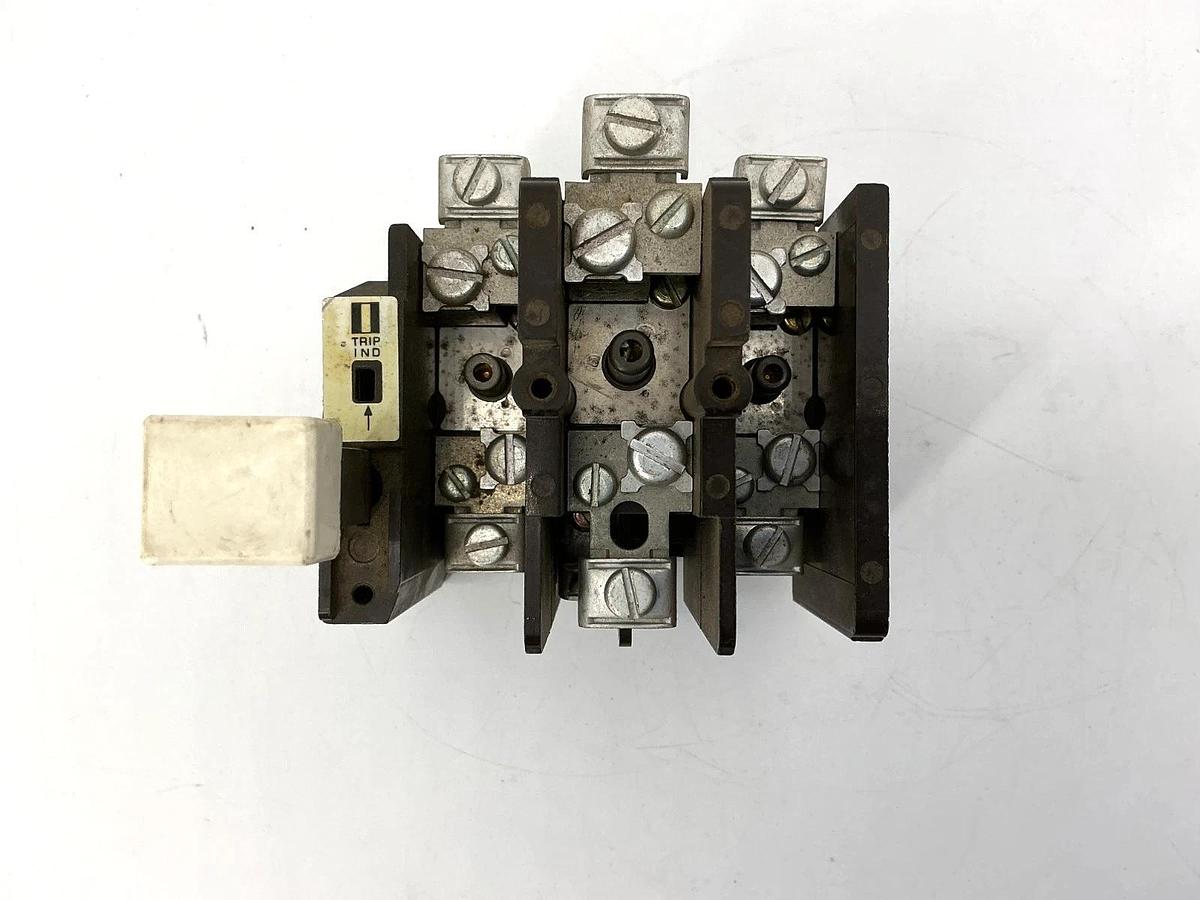 Used Cutler-Hammer C300CG3 Ser A1 Overload Relay 600VAC