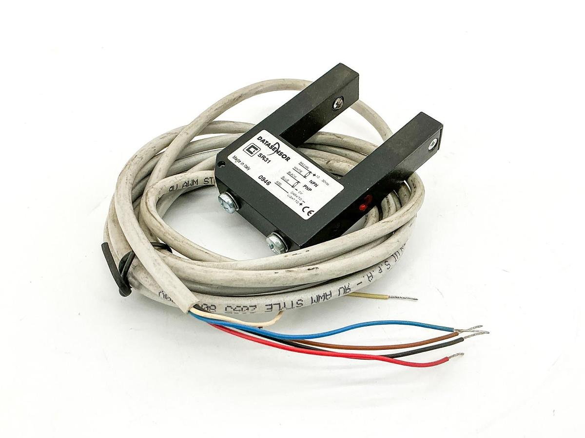New Datasensor SR31 Fork Sensor 10-30VDC 5 Wire - No Box