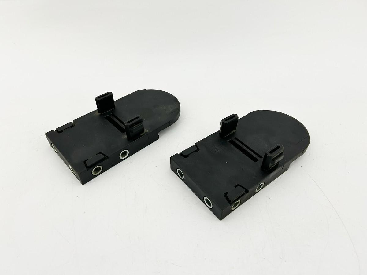 Lot of 2 New Igus E4.560.10 Mounting Brackets