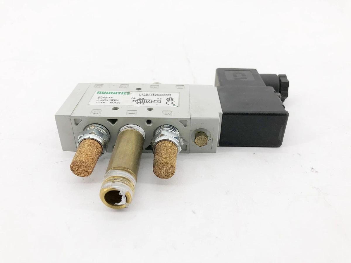 Used Numatics L12BA452B000061 Solenoid Valve 1/4" Ports 24VDC 2-Pos. 4-Way
