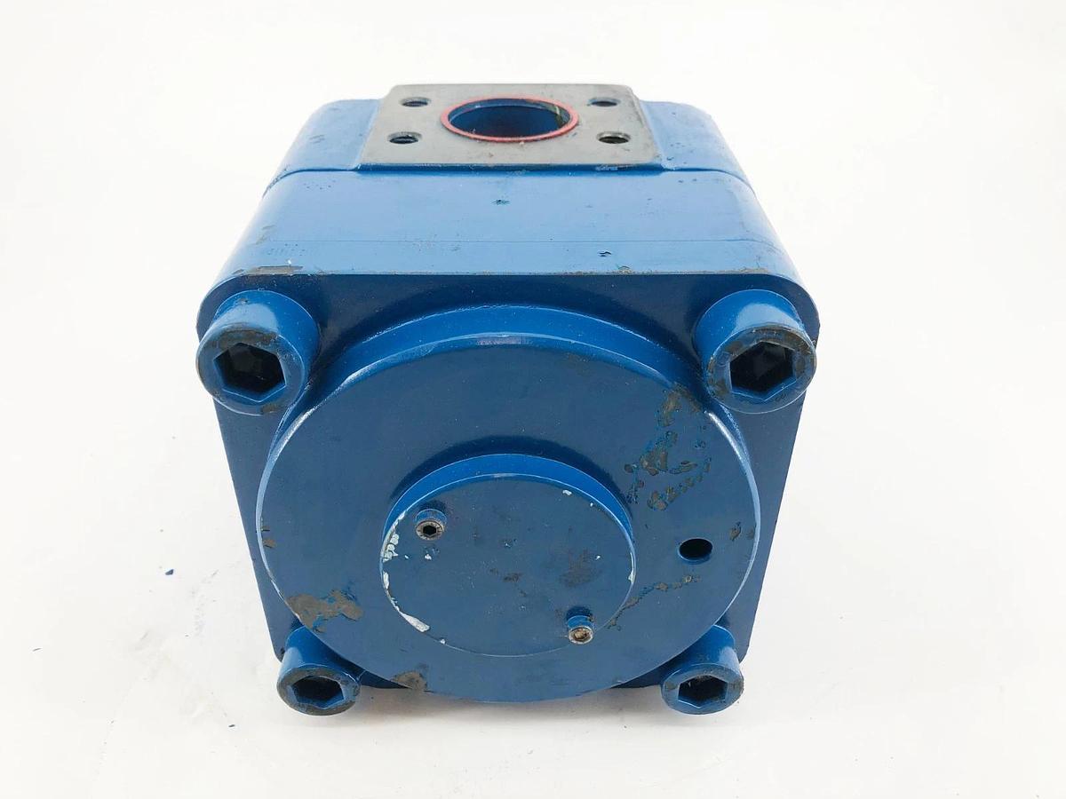 New IMO Circor 52050LIP Crescent Internal Gear Pump - No Box