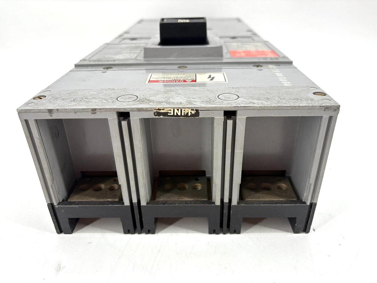 Used Siemens ITE CJD63B400 Circuit Breaker 400A 600VAC 3P - cosmetic damage