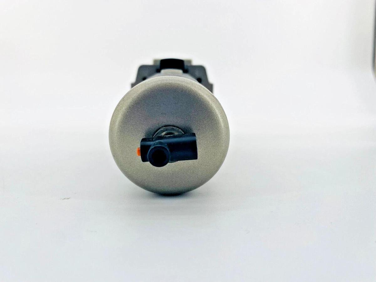 New SMC AW30-N03BE-Z-X2110 Filter Regulator 7~60PSI 3/8in