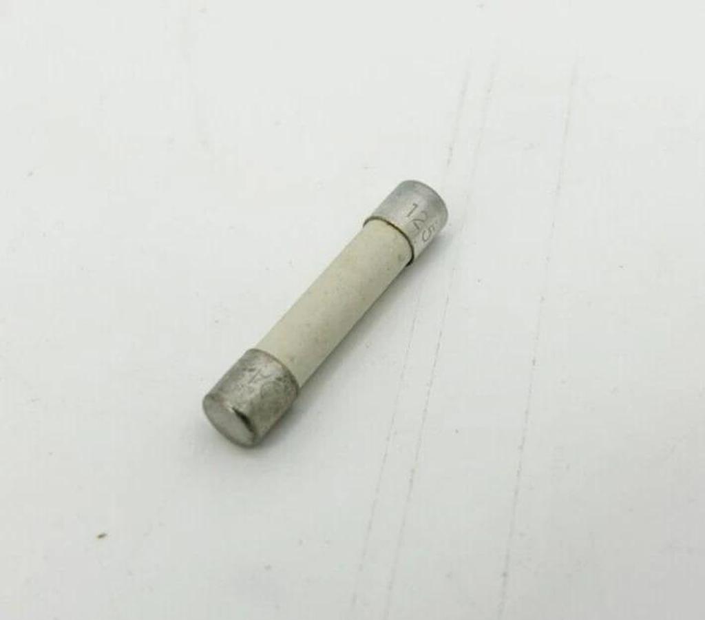 Lot of 12 New Bussmann MDA 25 Time Delay Fuses 25A 250V