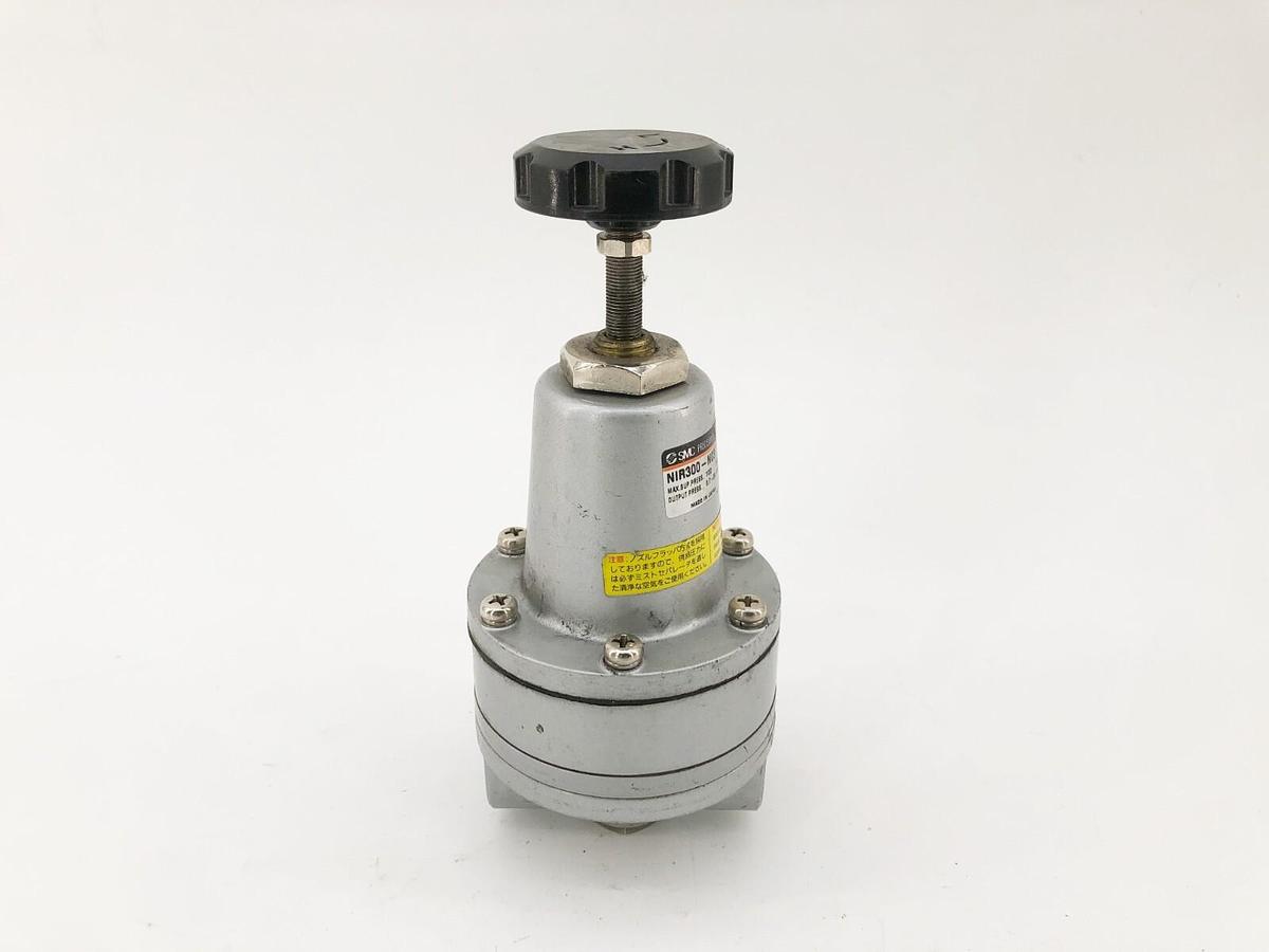 Used SMC NIR300-N03 Precision Regulator 3/8" NPT 100psi