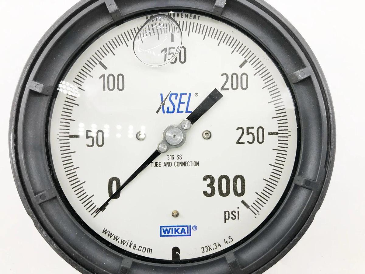 New Wika 9834049 Glycerin Gauge 300 PSI 1/2" NPT Lower Mount 233.34 4.5"