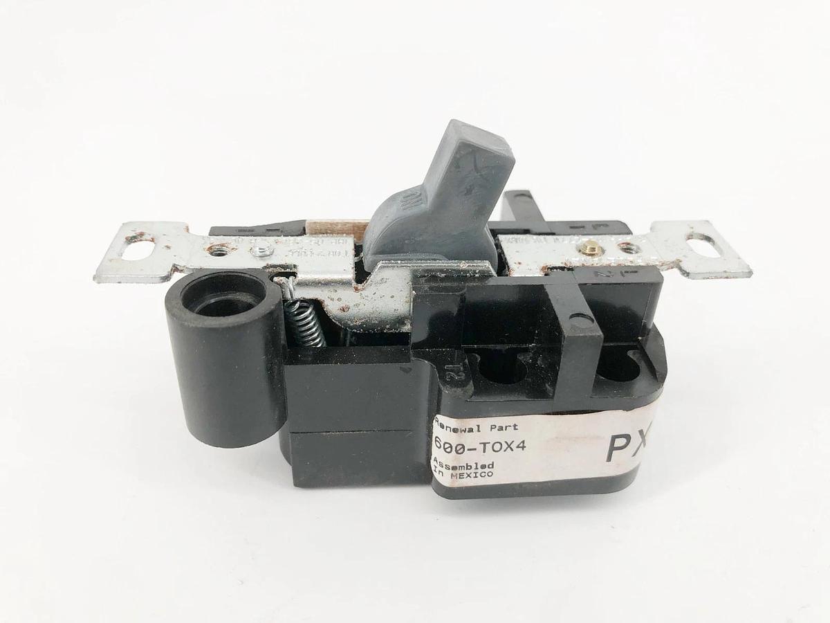 Box of 2 New Cooper Crouse-Hinds AB 600-TOX4 Manual Starter Switch Replacements