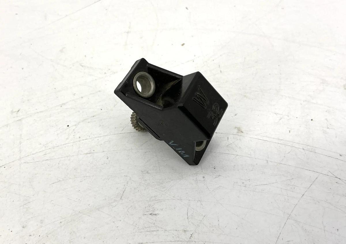 Used Lot of 5 Allen Bradley W32 Thermal Overload Relay Heater Element W-32