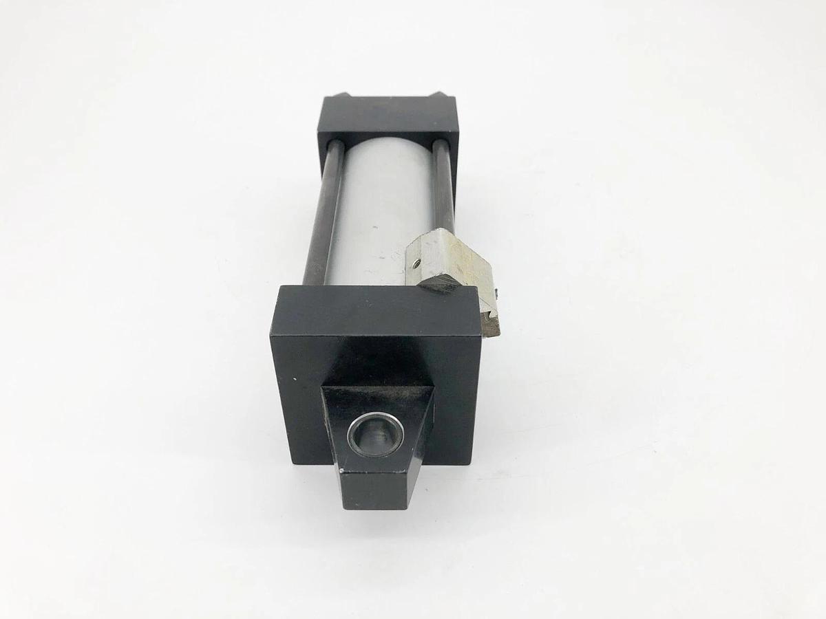 Used Numatics P3AL-03A1D-AAA2 Pneumatic Cylinder 2" Bore 3" Stroke