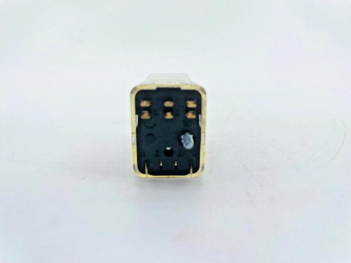 New American Zettler AZ420-035-4H Relay 115VDC 8 Blade