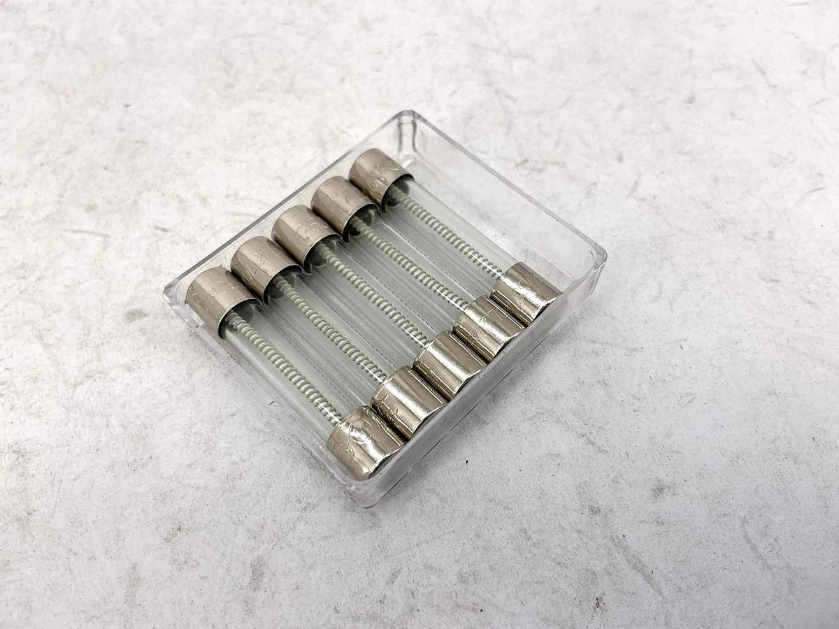 Lot of 15 New Bussmann MDL-2-1/2 Glass Fuse 2-1/2A 250V