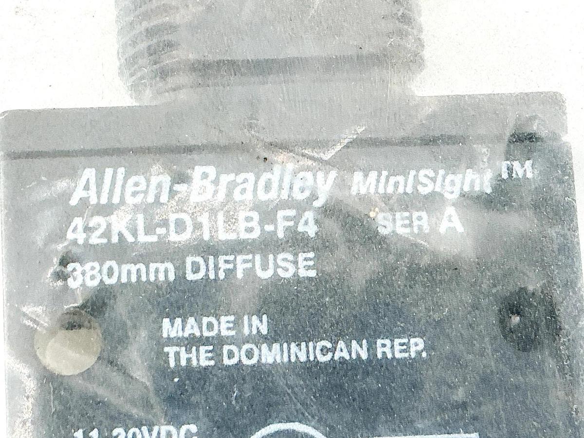 New Allen Bradley 42KL-D1LB-F4 Photoswitch Diffuse Sensor 11-30VDC 100mA Ser.A