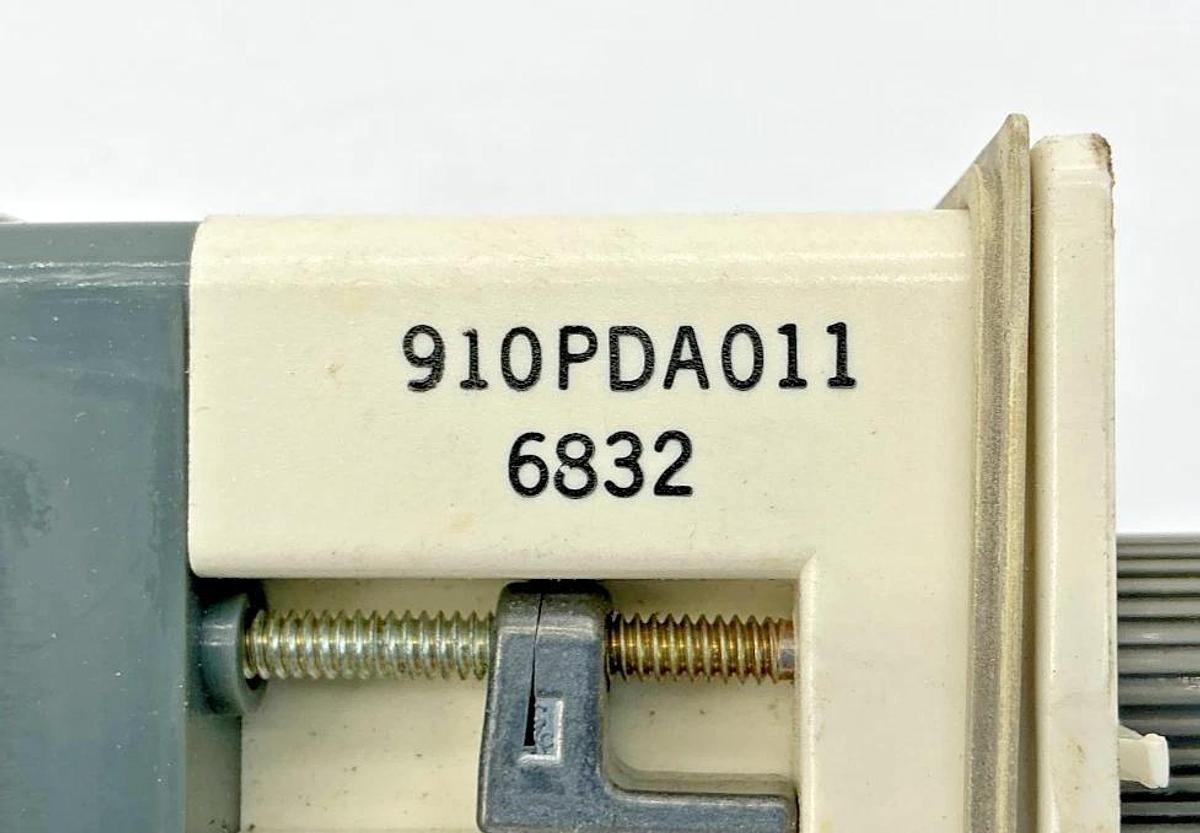New Honeywell Micro Switch 910PDA011 Selector Switch 2Pos Coil 120V 50/60HZ