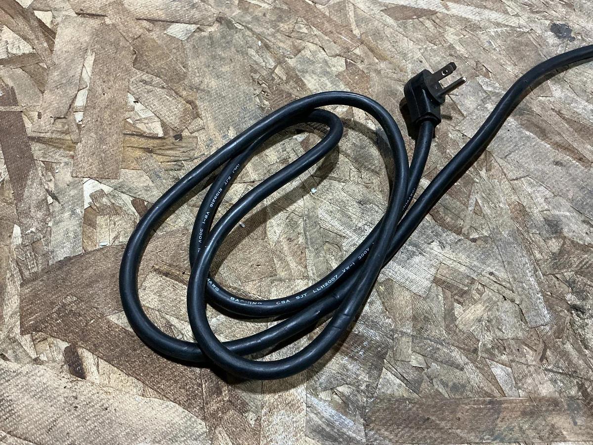 Used APC BR1300G Uninterruptible Power Supply 12A 120V 50/60HZ MISSING BATTERY