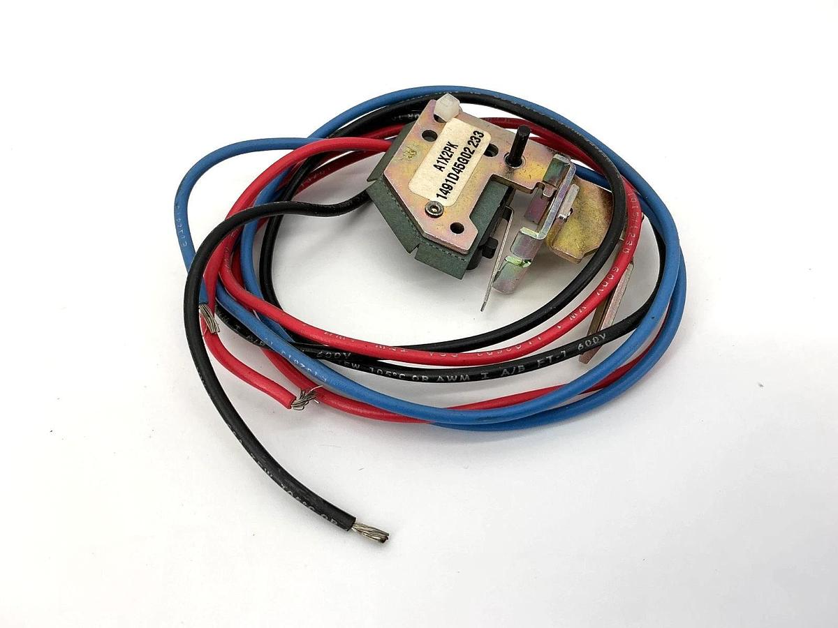 New Eaton Cutler-Hammer A1X2PK Auxiliary Switch 3-Wire 600VAC 50/60HZ - No Box