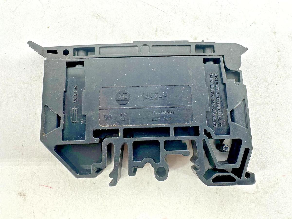 Used Lot of 4 Allen Bradley 1492-H6 Ser C Terminal Blocks Fuse Holder 1P 15A 300V