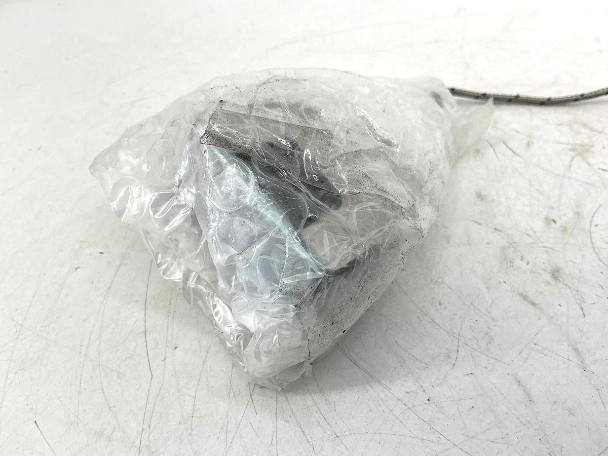 New Omega MP1-J-360-SMPW-M Single Magnet 12lb Pull Probe 2-Pin 1m/40inch Cable