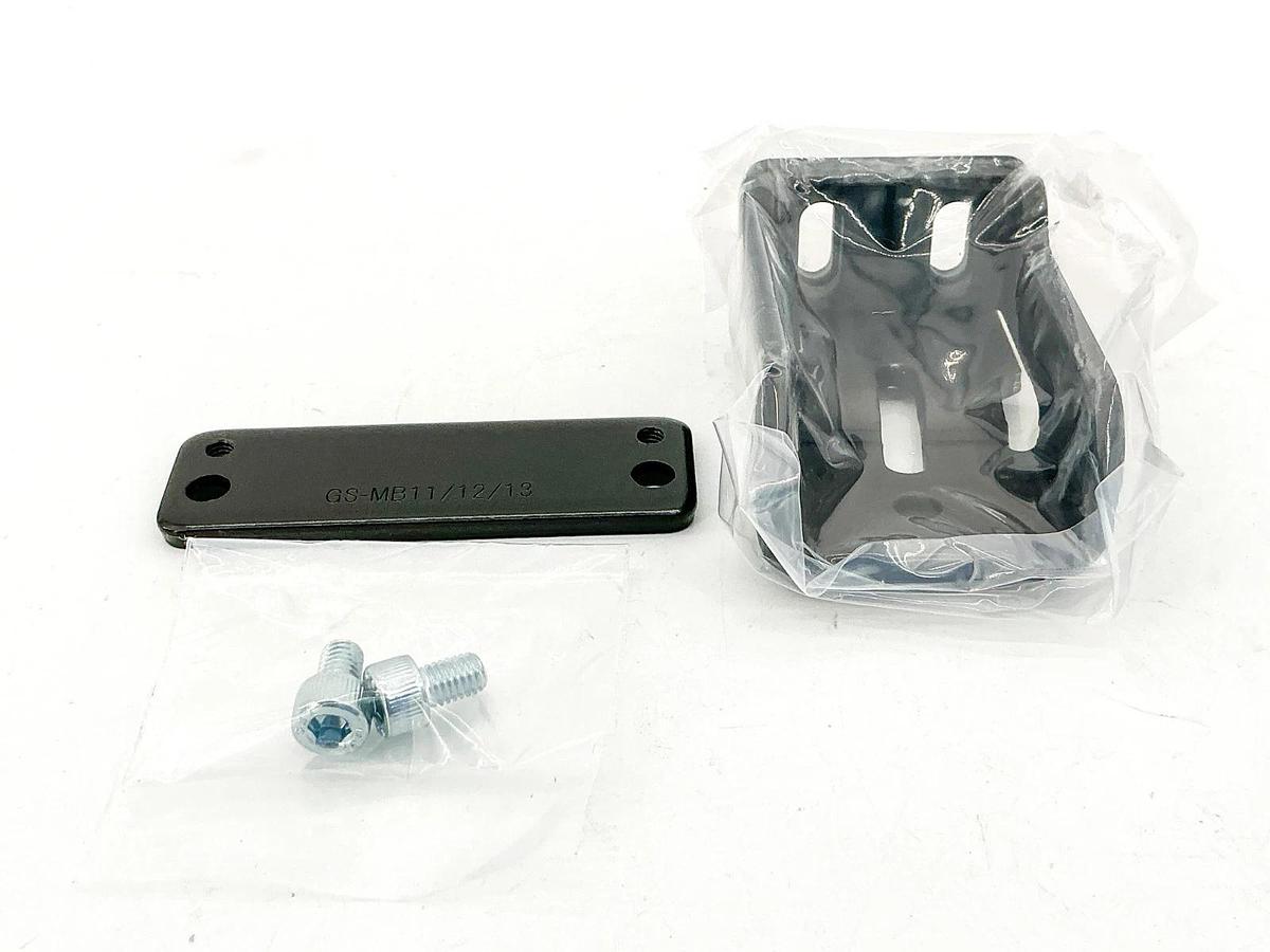 New Keyence GS-MB11 Mounting Bracket
