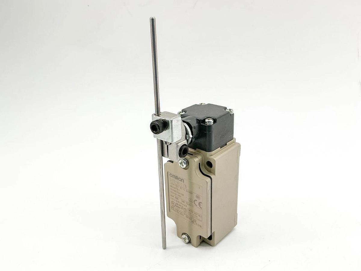 New Omron D4B-4117N Limit Switch 400V 2A 5187
