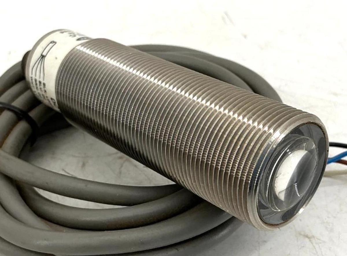 Used Banner Engineering SM30SRLC Photoelectric Sensor 10-30VDC 28568 - No Box