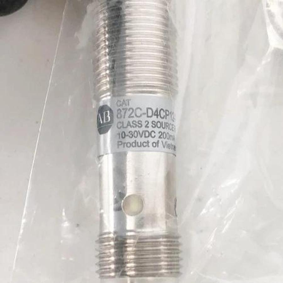 New Allen Bradley 872C-D4CP12-D4 Ser. E Inductive Proximity Switch 10-30VDC