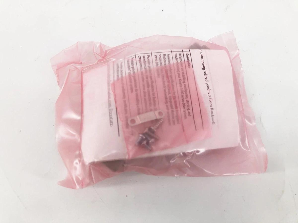 New Allen Bradley 2198-K57CK-D15M Ser. A Kinetix 5700 Feedback Connector Kit