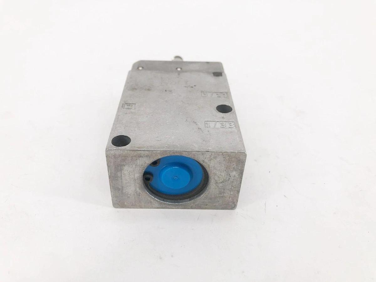 New Festo MOFH-3-1/4 Solenoid Valve 2-Pos. 3-Way 120psi 1/4"NPT 7876 - No Box