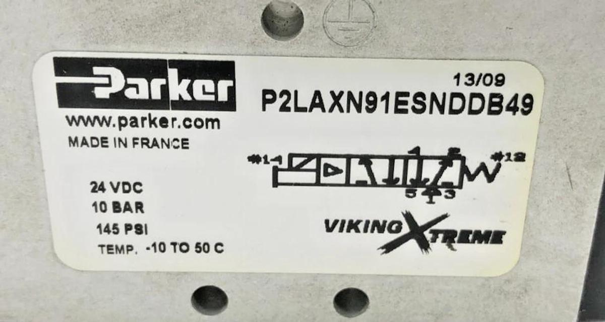 New Parker P2LAXN91ESNDDB49 Solenoid Valve 1/8" NPT 24VDC 145psi