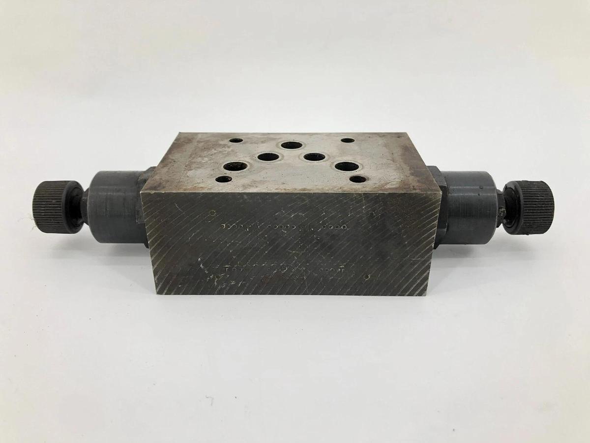 Used Parker FM3DDKN Flow Control Valve, 3000psi