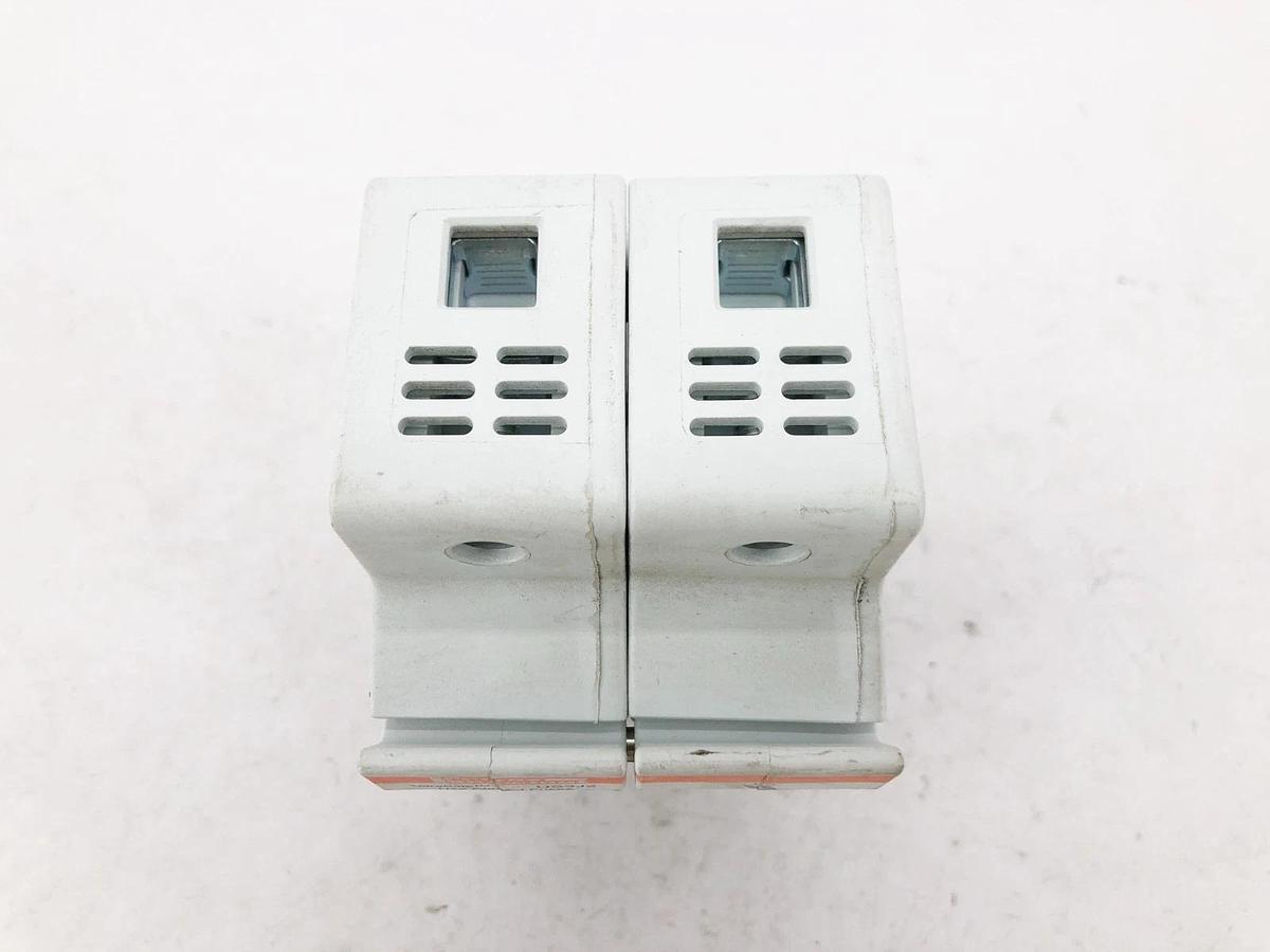 Used Lot of 4 Ferraz Shawmut US3J2 Fuse Holders 600VAC/DC 30A 2P Class J