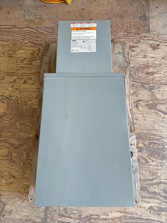 New Emerson Hevi-Duty HS14F1.5BS 1.5kVA Transformer Pri. 220/440V Sec. 110/220V