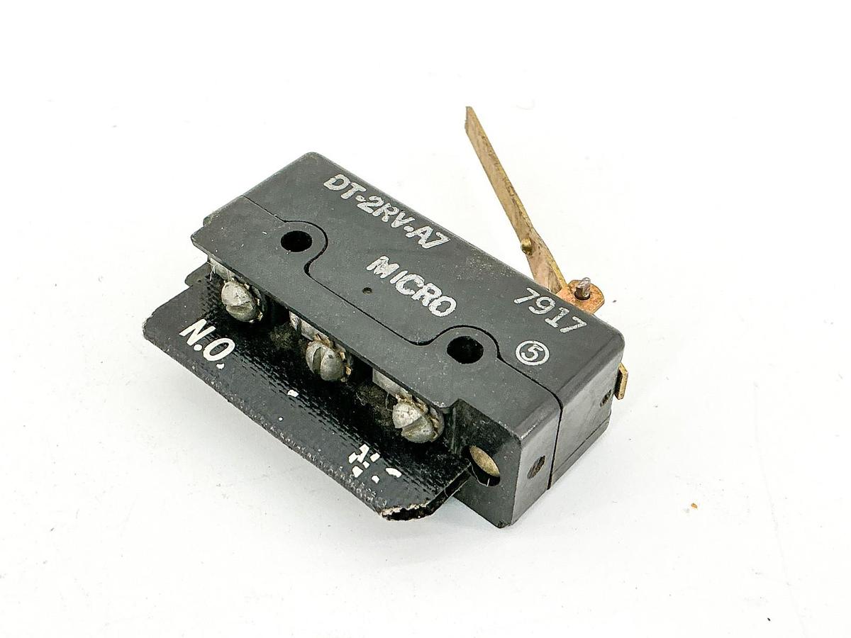 New Honeywell DT-2RV-A7 Micro Limit Switch 125/250V 10A - No Box
