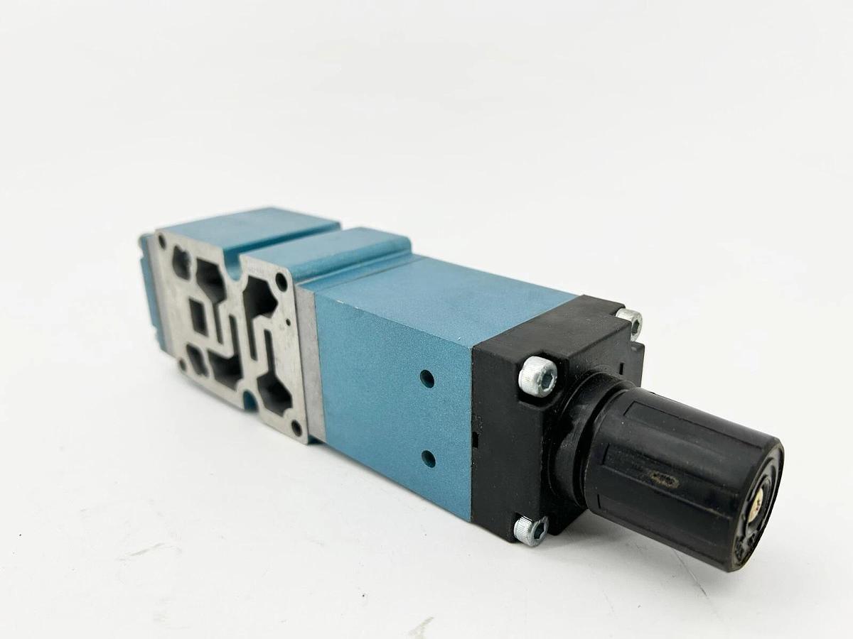 New MAC Valves PR63D-13AA Pneumatic Regulator Solenoid Valve 0-150PSI - No Box