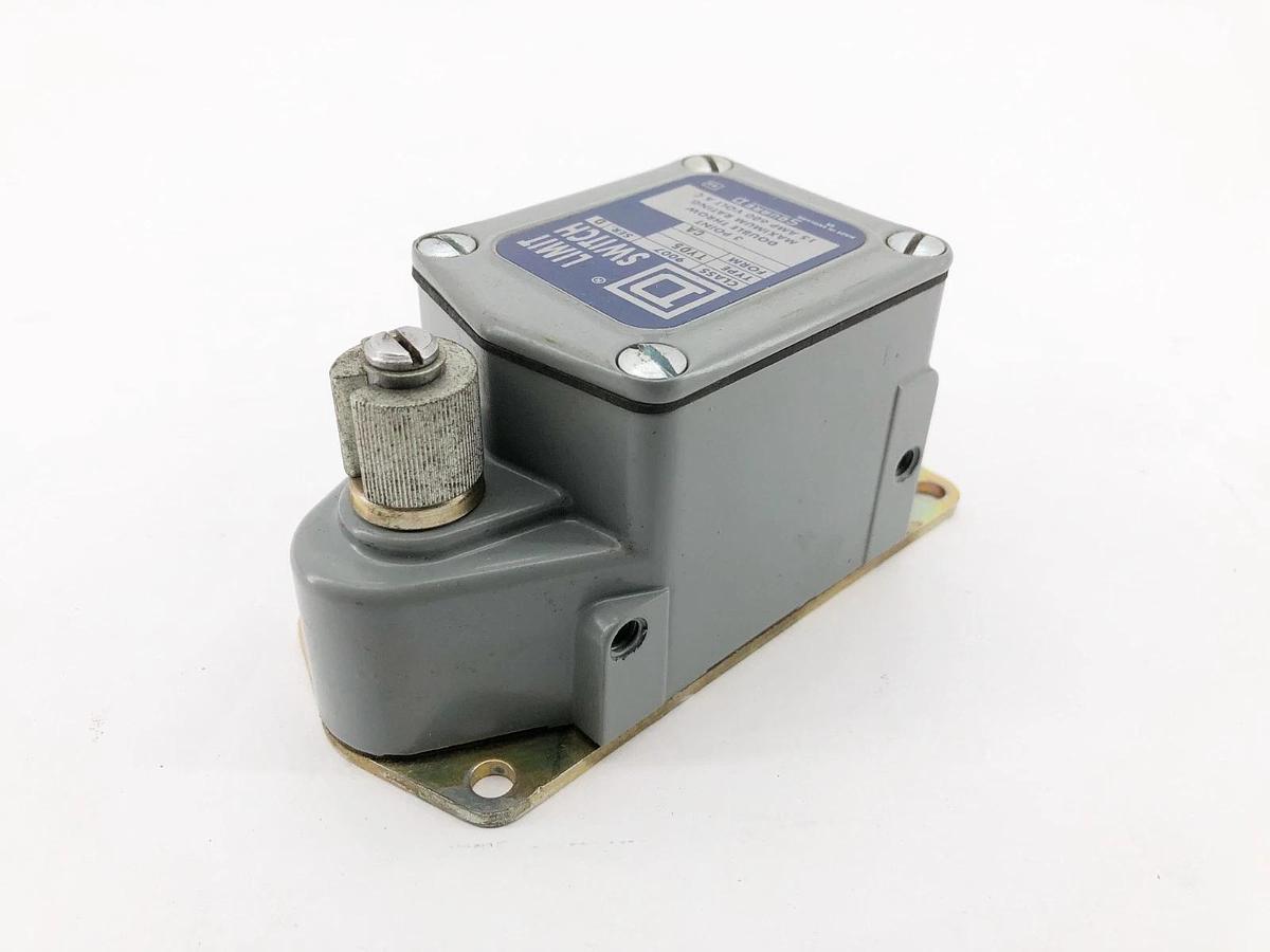 New Square D 9007TYD5 Limit Switch 15A 600VAC Ser. D - No Box