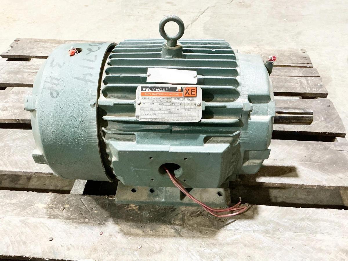 Reliance 1YAB55689A1 Electric Motor 3HP 575V 1170RPM 3Ph 3.36A L213T