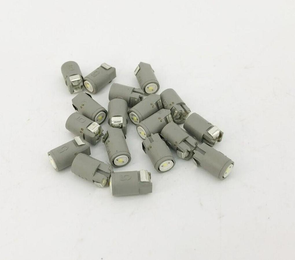 Lot of 19 New LATD-5JW IDEC White LED Bulbs 5VDC A6 16mm Unibody