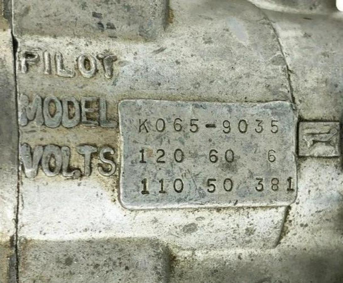 Used Parker K065-9035 Pilot Valve 110/120VAC 50/60HZ