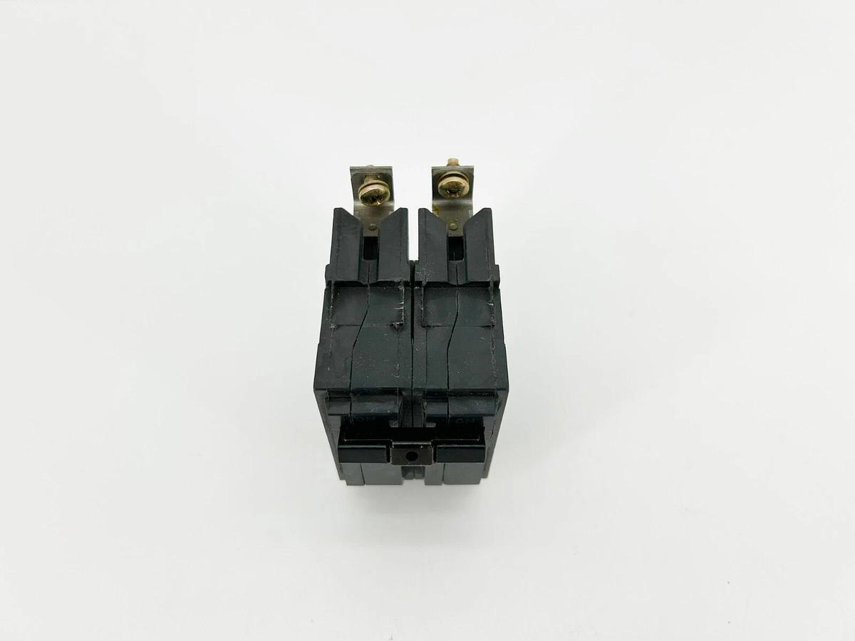 New GE General Electric THQB220 Circuit Breaker 2 Pole 20 A