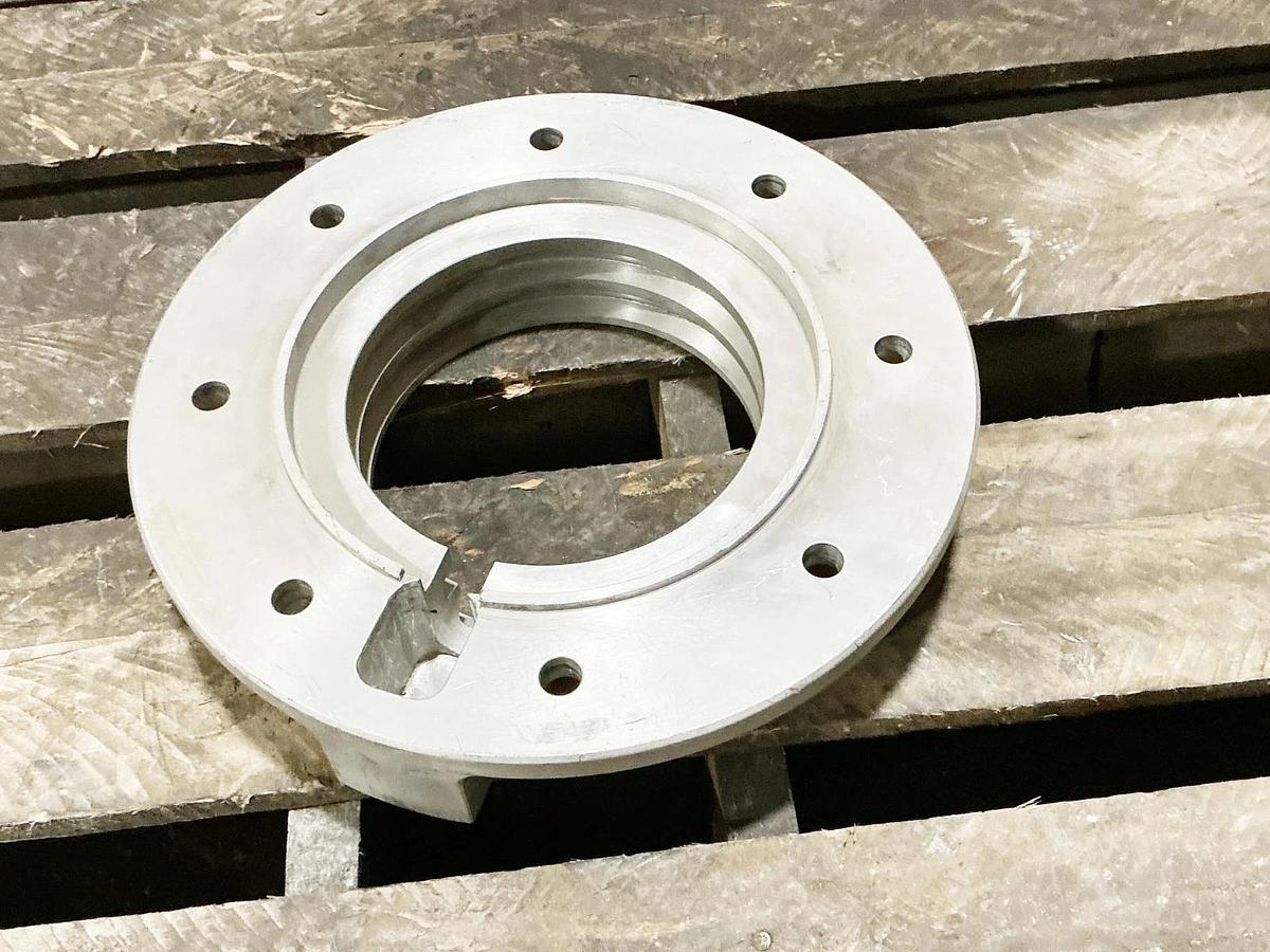 New Valmet 9N83039520 Inner Float Bearing End Cap